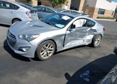 2014 Hyundai Genesis 3.8 Grand Touring z USA, uszkodzony, nr VIN KMHHU6KJ8EU118440